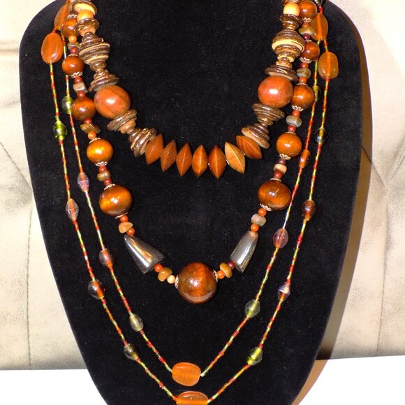 Lot 13 Vintage Bohemian Necklaces Bundle. Wood Glass Ceramic Shell Semi-Precious - Picture 4 of 13